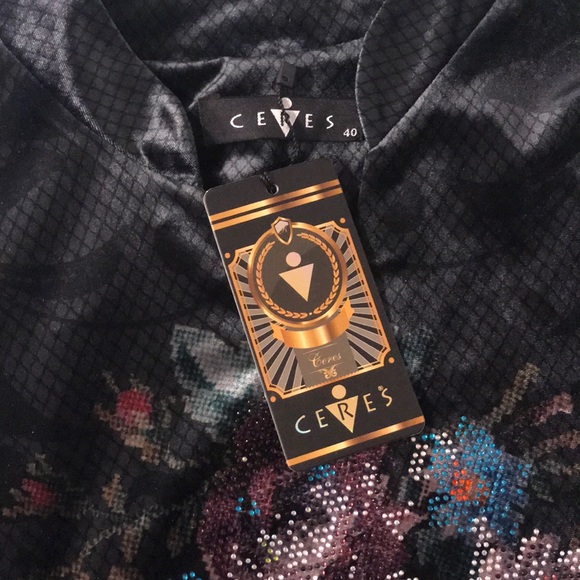 Velvet long sleeve floral maxi dress - Picture 8 of 8